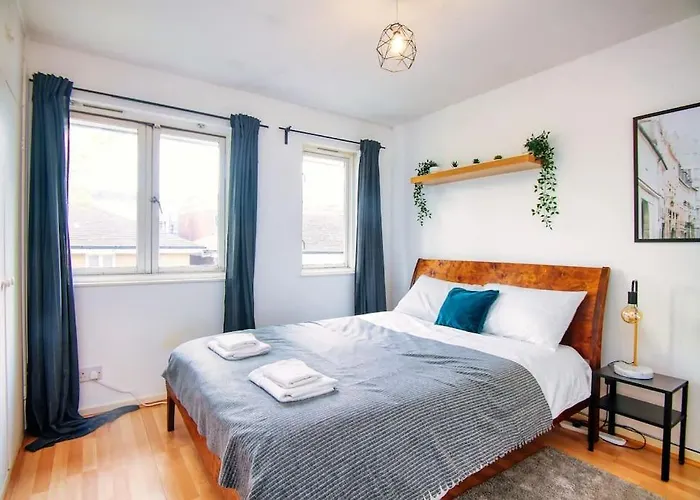2 Bed Camden Mews